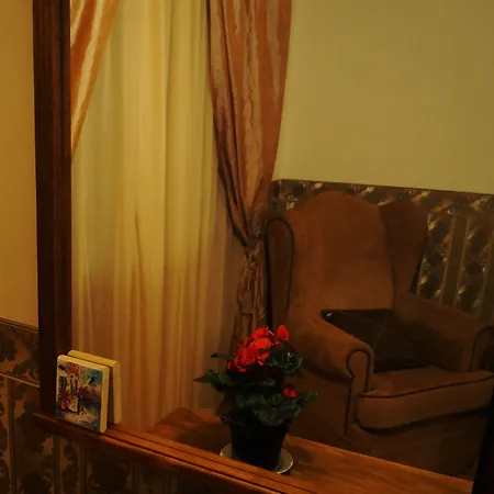Boutique Troy 3*